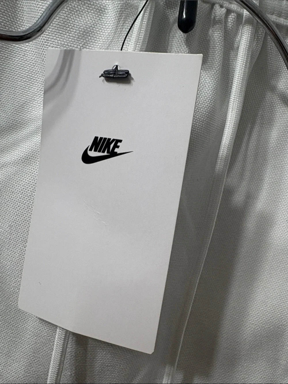 Nike White Women's Athletic tennis skirt  with Drawstring Waist